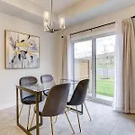 Luxury Living At The Falls - 4 Bed House